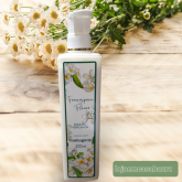 HIDRATANTE DESODORANTE CORPORAL FRANGIPANI FLOWER 300ML código 9222-32
